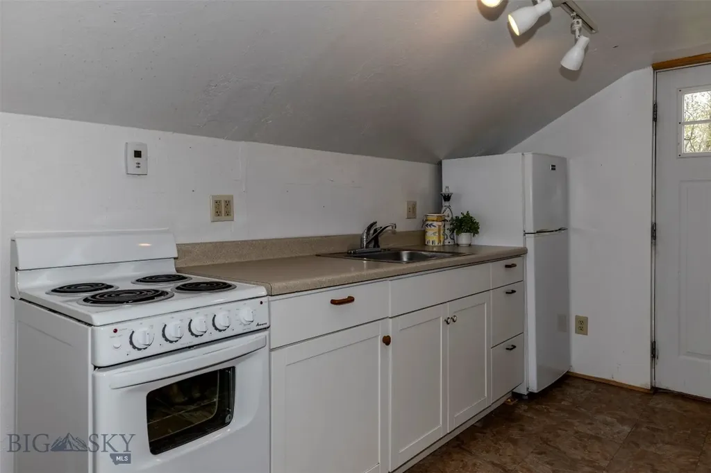 332 S K Street Livingston MT 59047