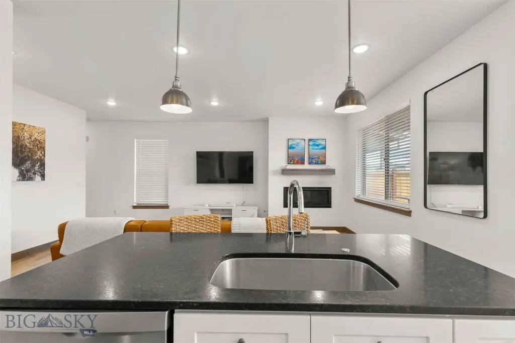 1012 Cassandra Lane Bozeman MT 59718