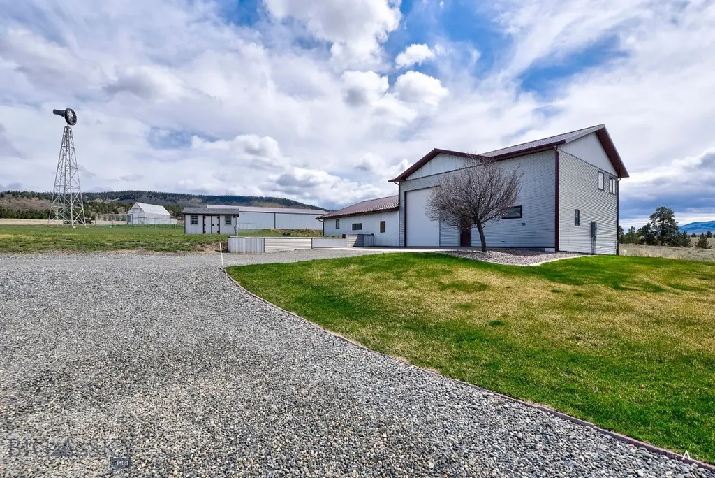 6131 Johnson East Helena MT 59635