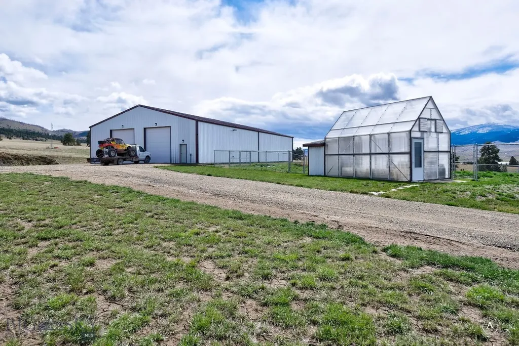 6131 Johnson East Helena MT 59635