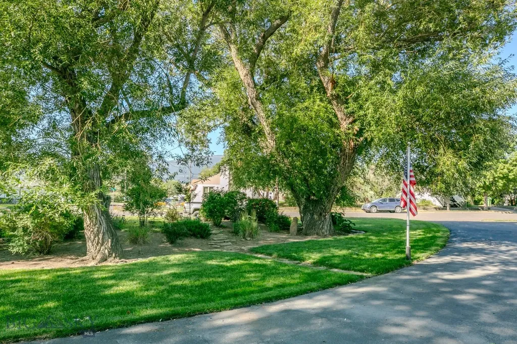 425 S 12th Street Livingston MT 59047