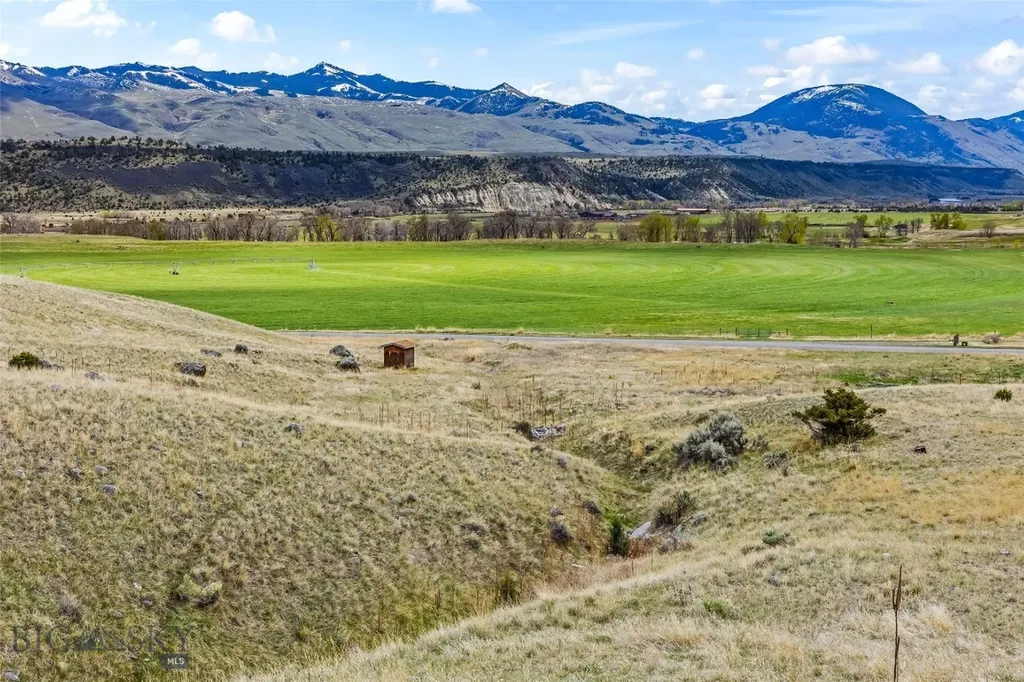 158 Dry Creek Road S Emigrant MT 59027