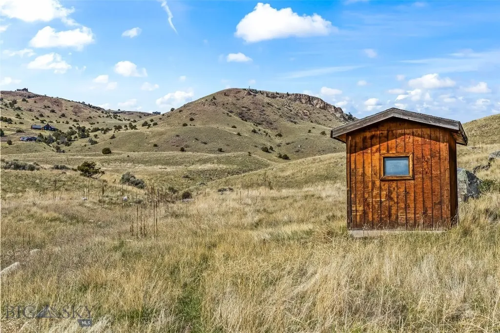 158 Dry Creek Road S Emigrant MT 59027