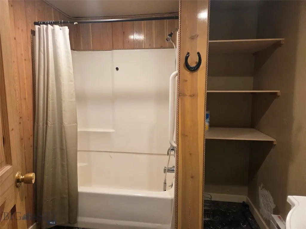 158 Dry Creek Road S Emigrant MT 59027