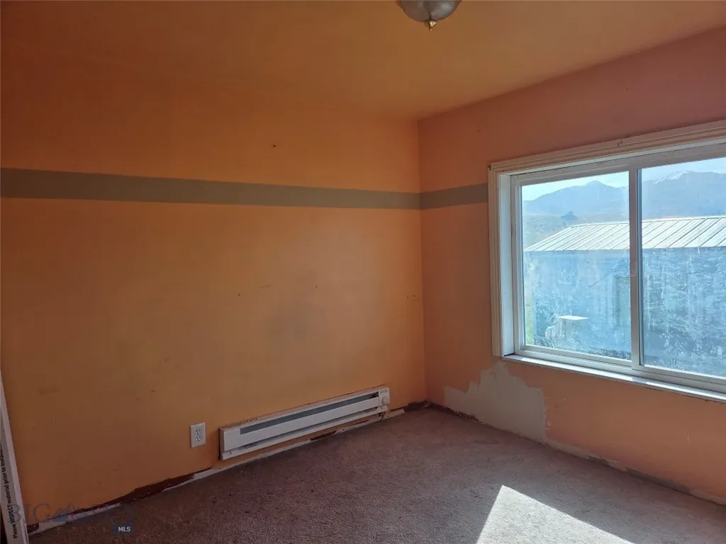 158 Dry Creek Road S Emigrant MT 59027