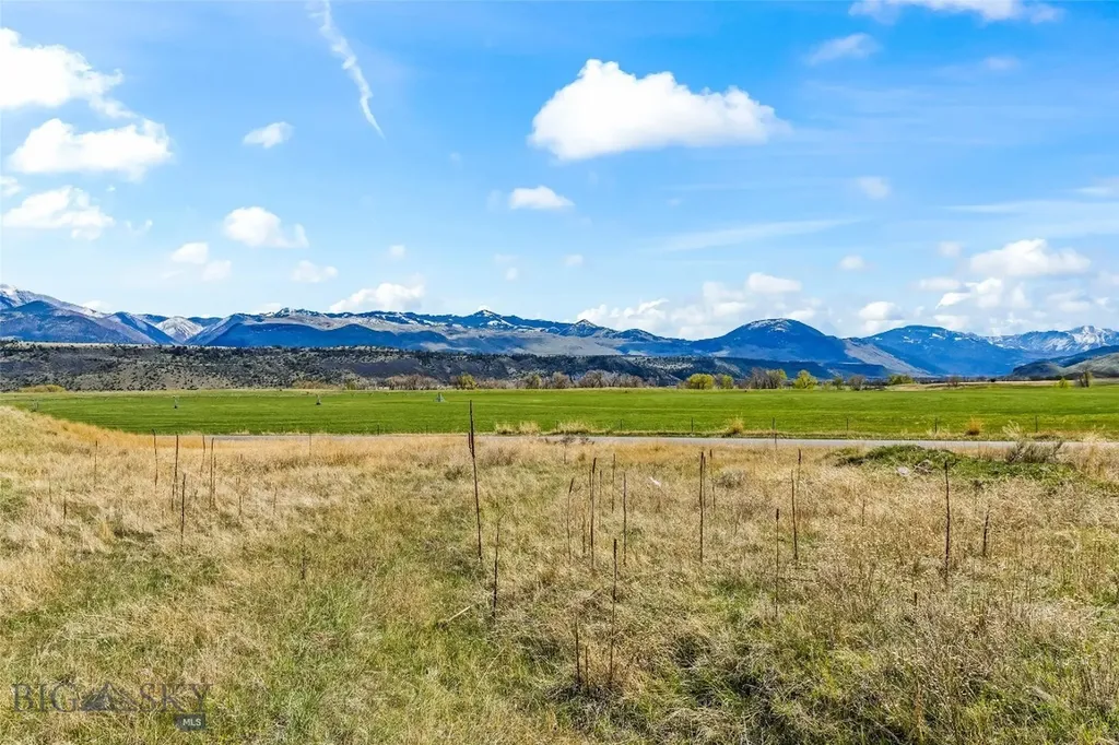 158 Dry Creek Road S Emigrant MT 59027
