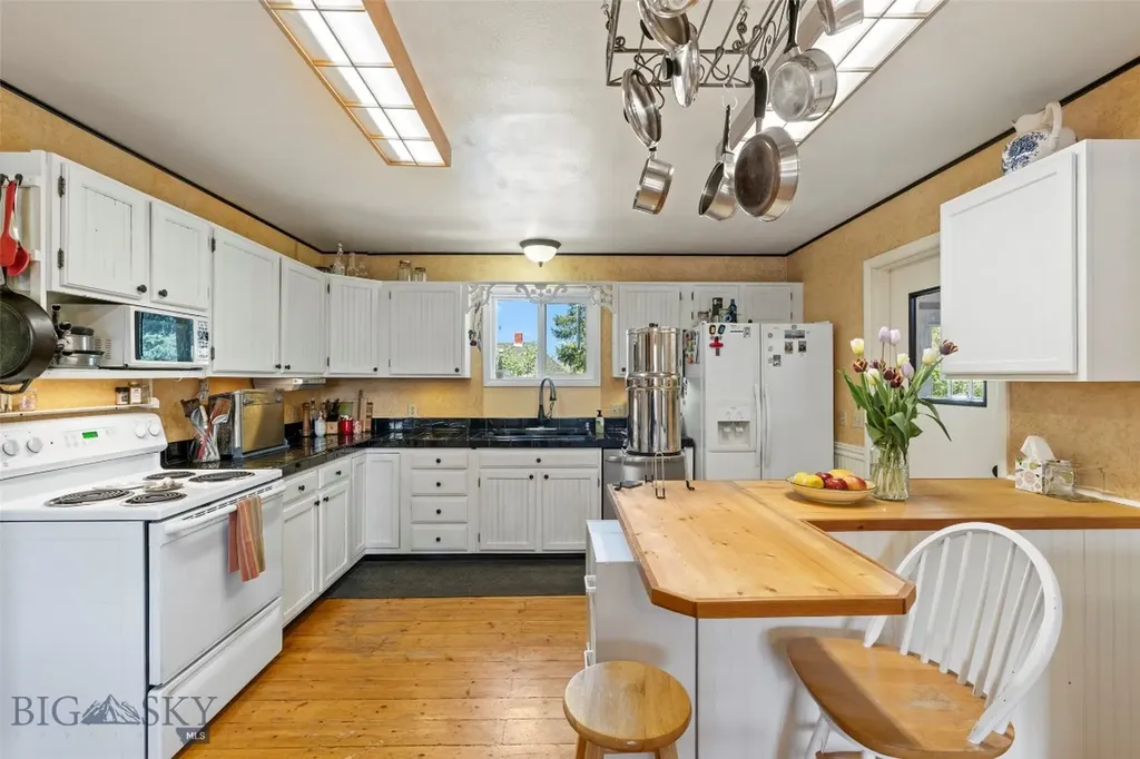 707 Montana Street Belgrade MT 59714
