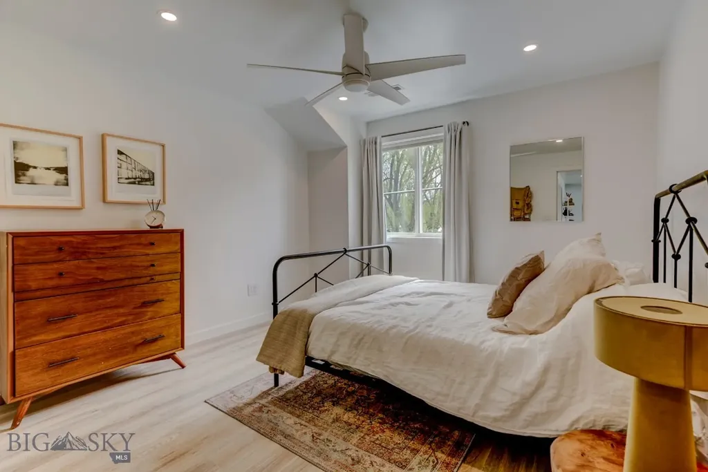 329 S B Street Livingston MT 59047