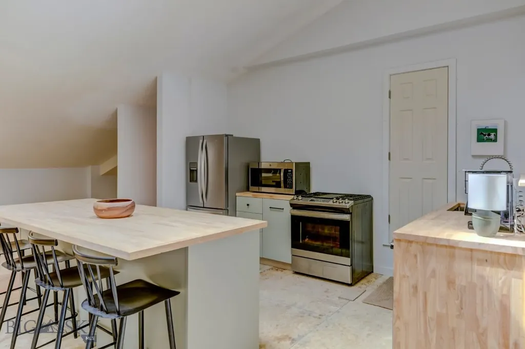 329 S B Street Livingston MT 59047