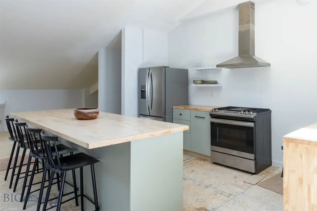 329 S B Street Livingston MT 59047