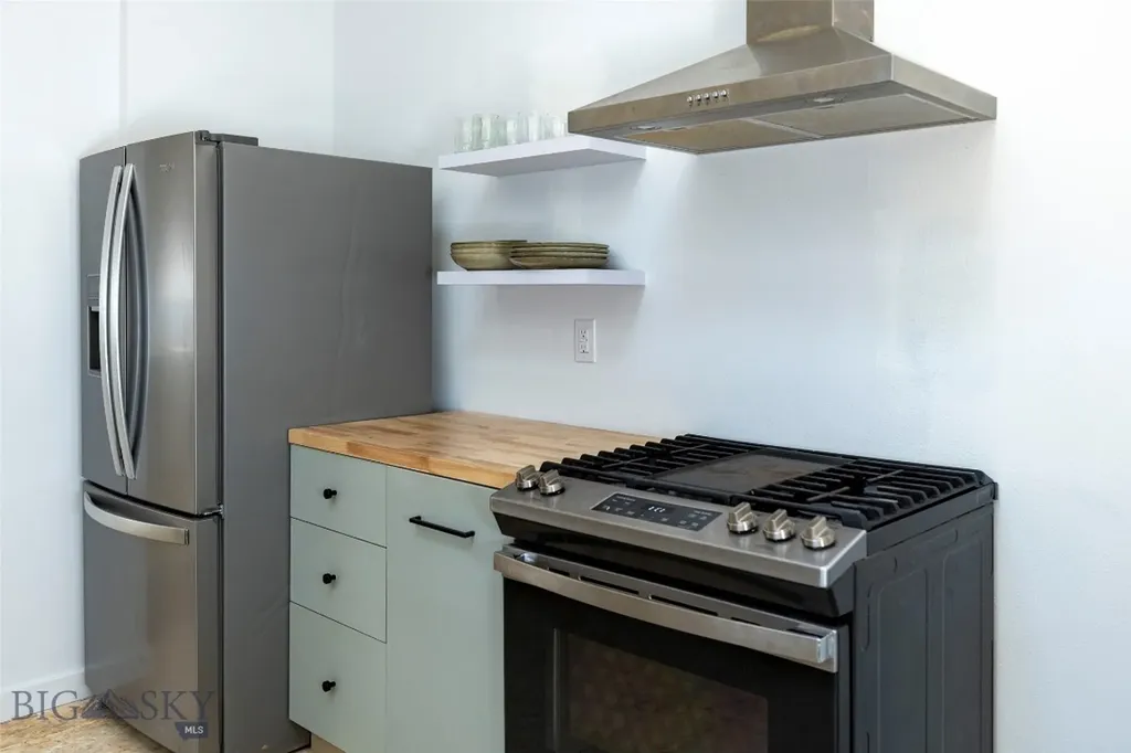 329 S B Street Livingston MT 59047