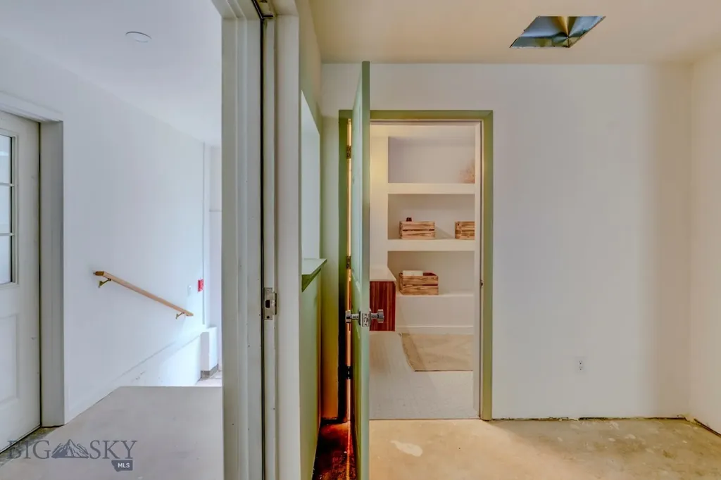 329 S B Street Livingston MT 59047