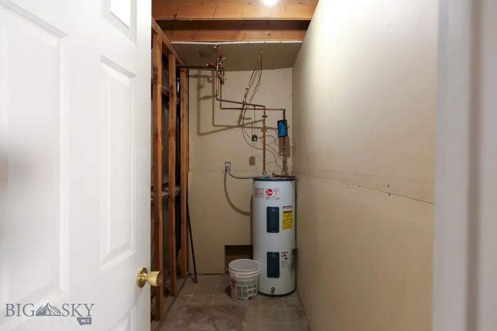329 S B Street Livingston MT 59047