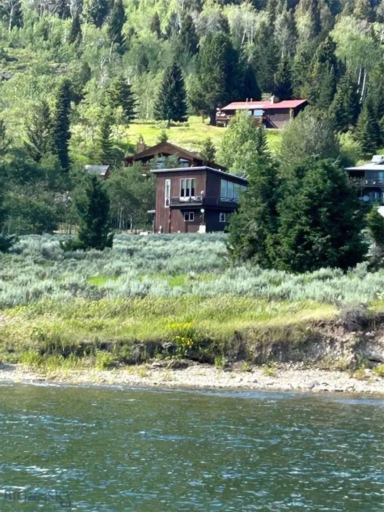 202 Beach Drive West Yellowstone MT 59758