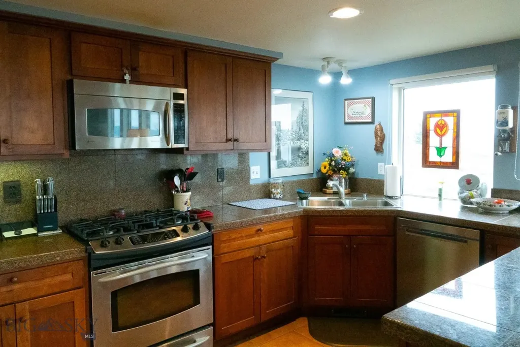 202 Beach Drive West Yellowstone MT 59758