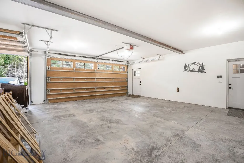 77 Rumsey Road Philipsburg MT 59858