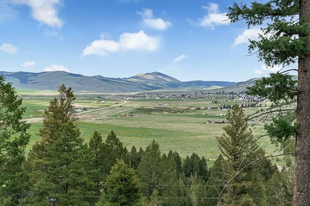 77 Rumsey Road Philipsburg MT 59858
