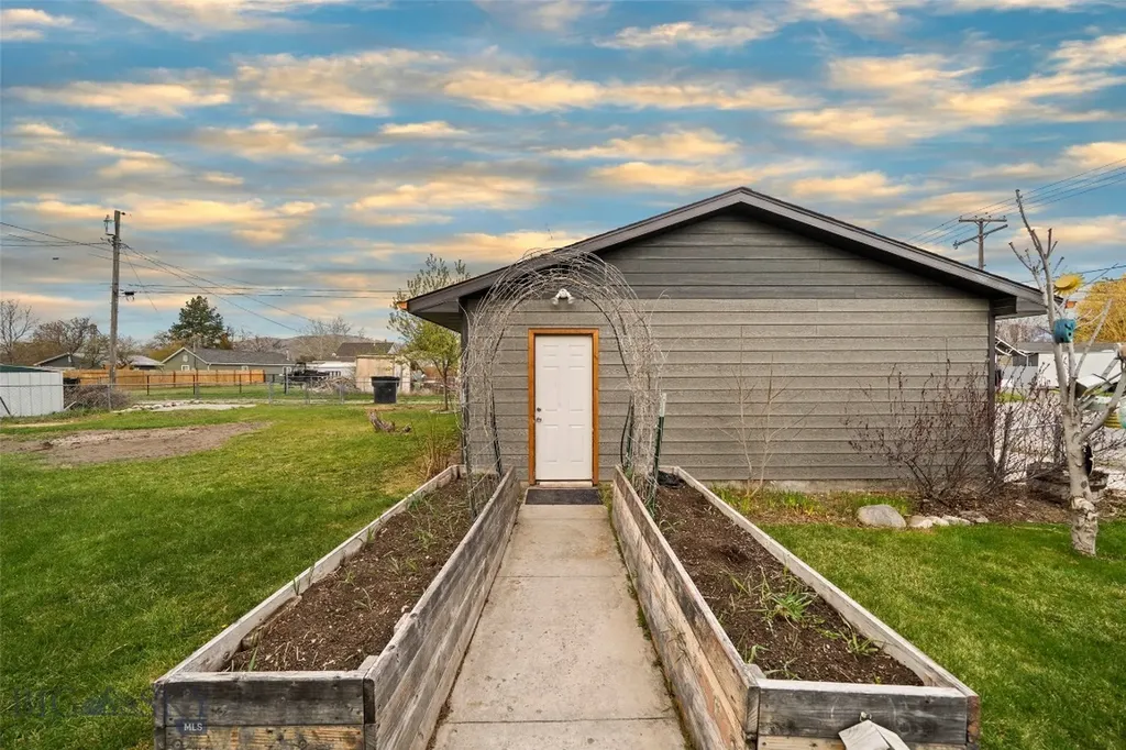 209 4th Street Townsend MT 59644