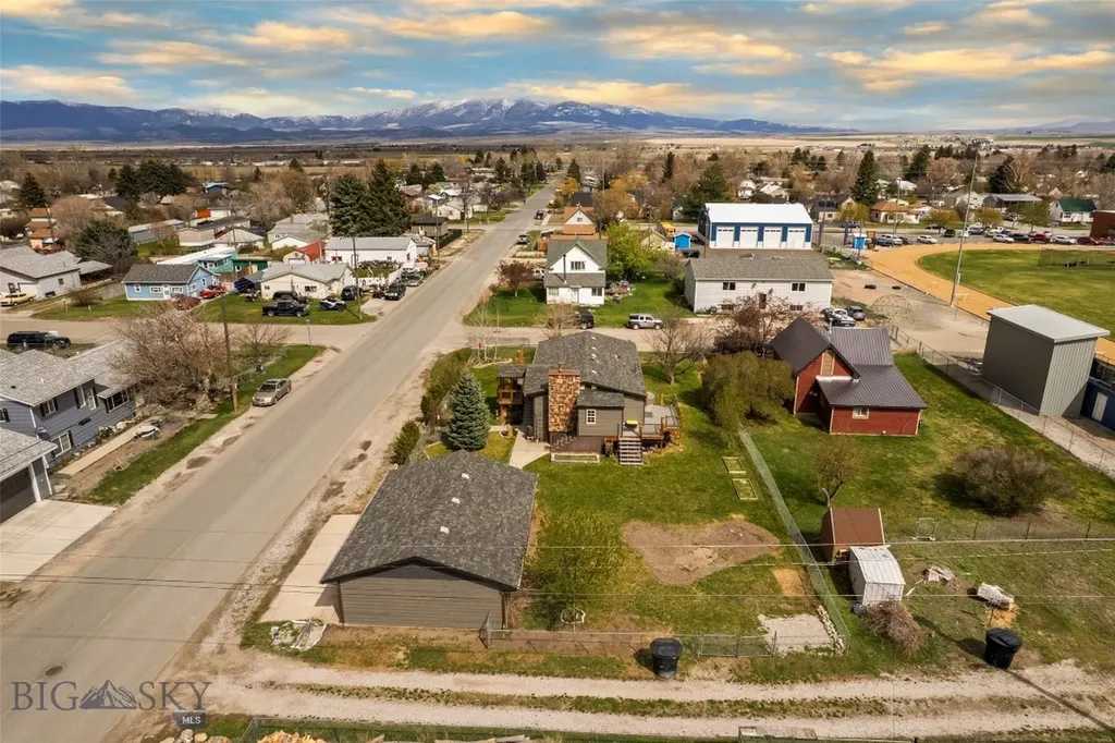 209 4th Street Townsend MT 59644