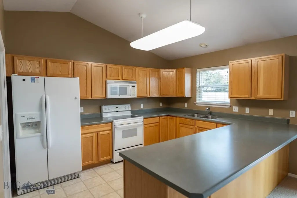1106 Sunrise Drive Belgrade MT 59714