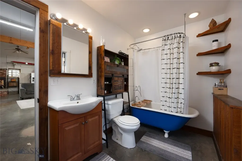 110 Double L Manhattan MT 59741