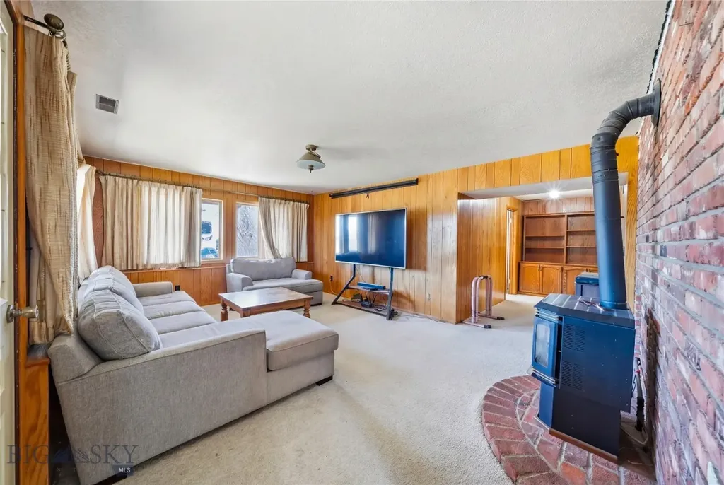 8685 Churchill Manhattan MT 59741