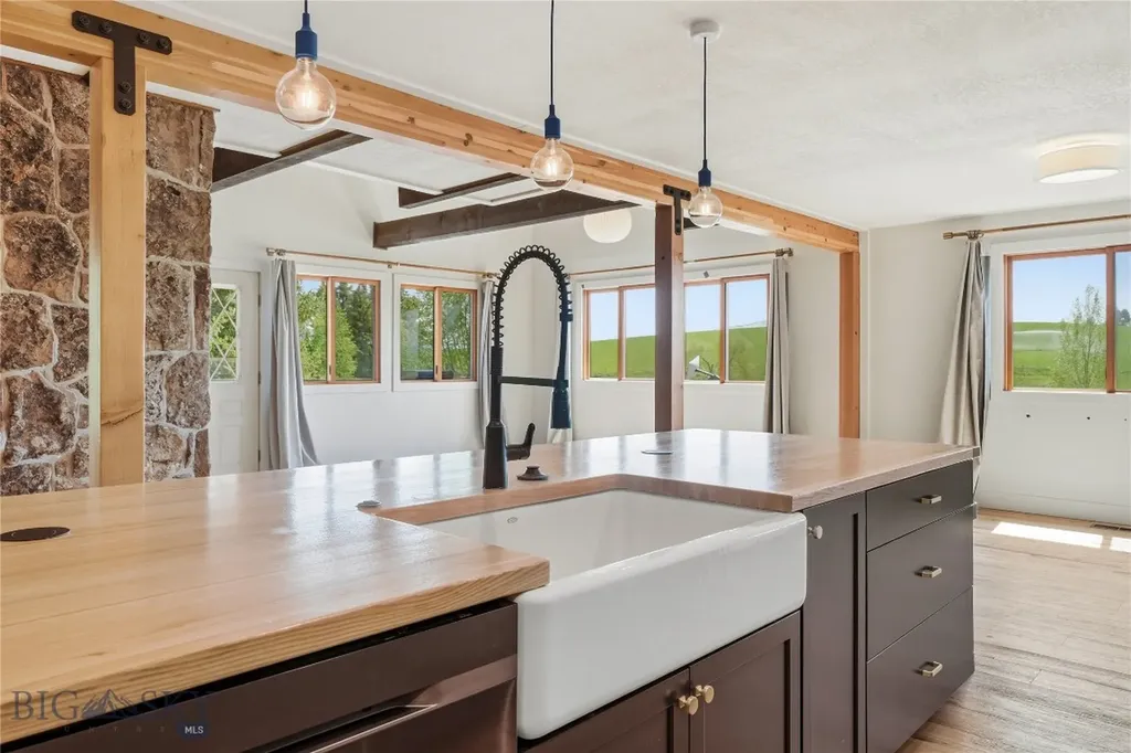 8685 Churchill Manhattan MT 59741
