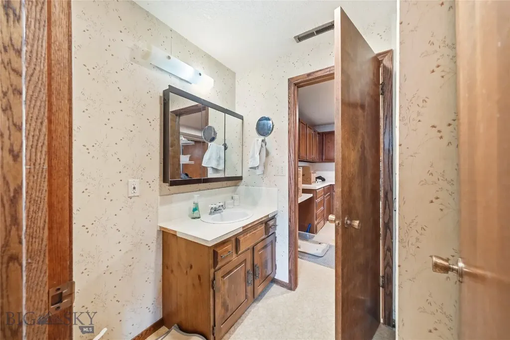 8685 Churchill Manhattan MT 59741