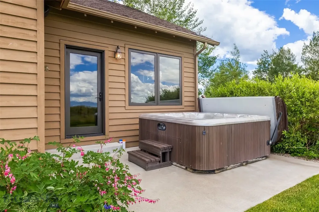 51 Paddock Court Bozeman MT 59718