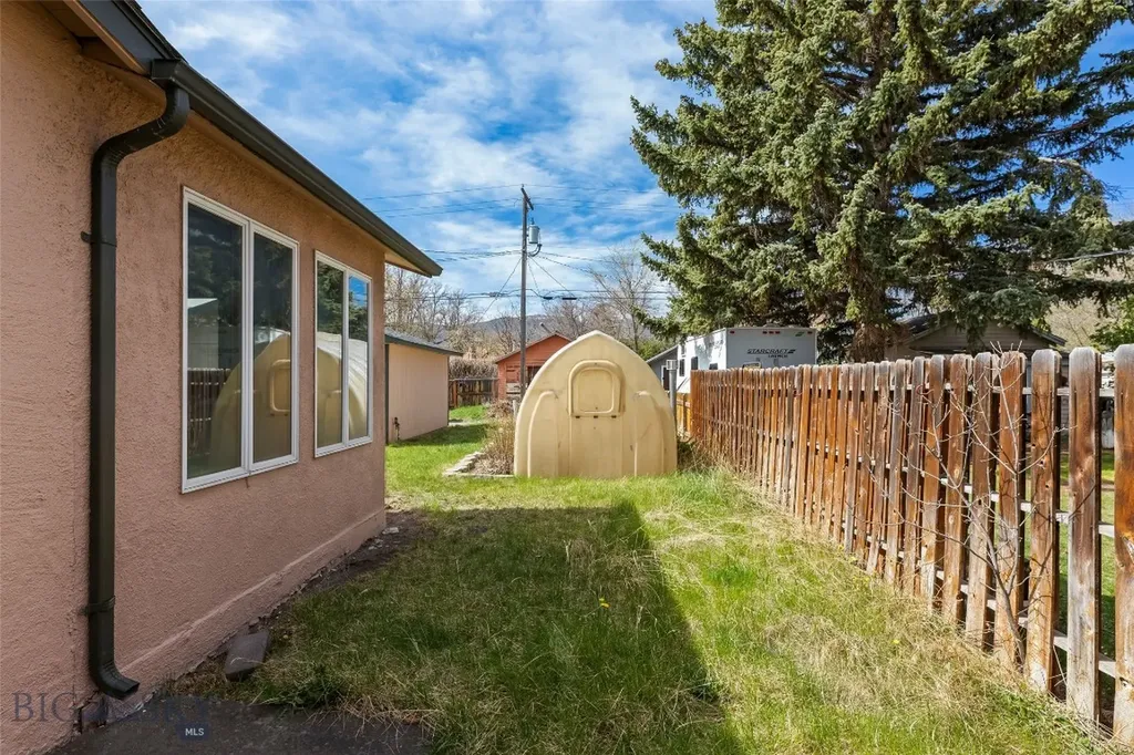 310 S 7th Street Livingston MT 59047