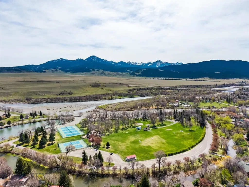 310 S 7th Street Livingston MT 59047