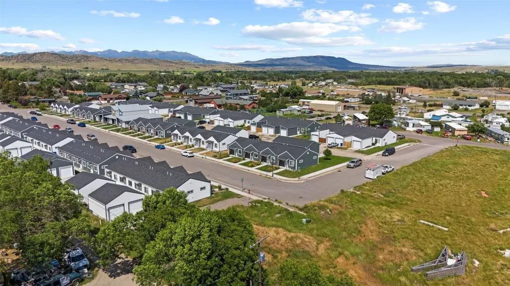 402 Brookline Livingston MT 59047