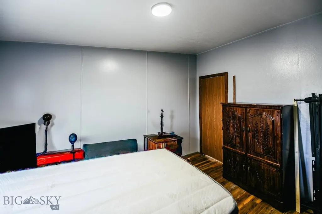 2000 Rock Creek Road Wisdom MT 59761