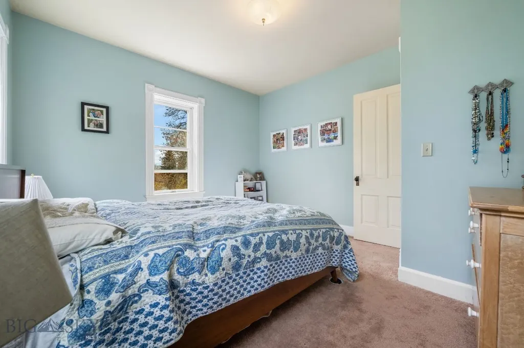 113 E Poppleton Street Sheridan MT 59749