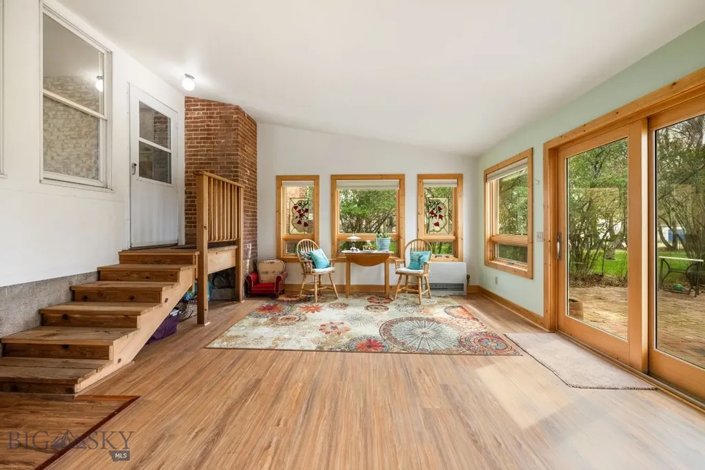 113 E Poppleton Street Sheridan MT 59749
