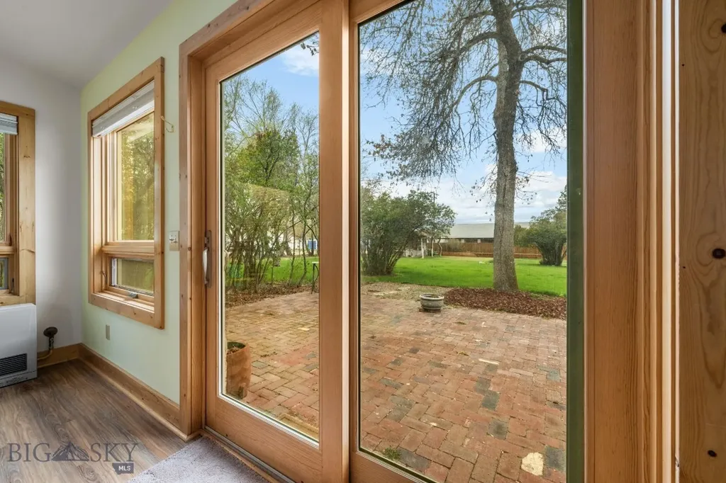 113 E Poppleton Street Sheridan MT 59749