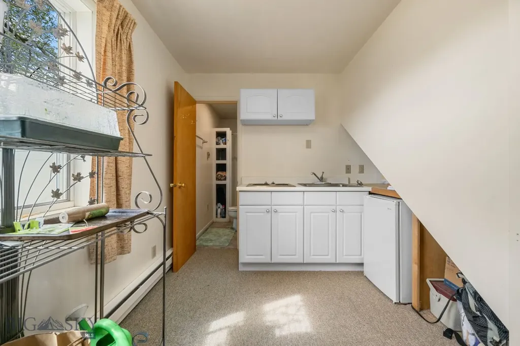 113 E Poppleton Street Sheridan MT 59749