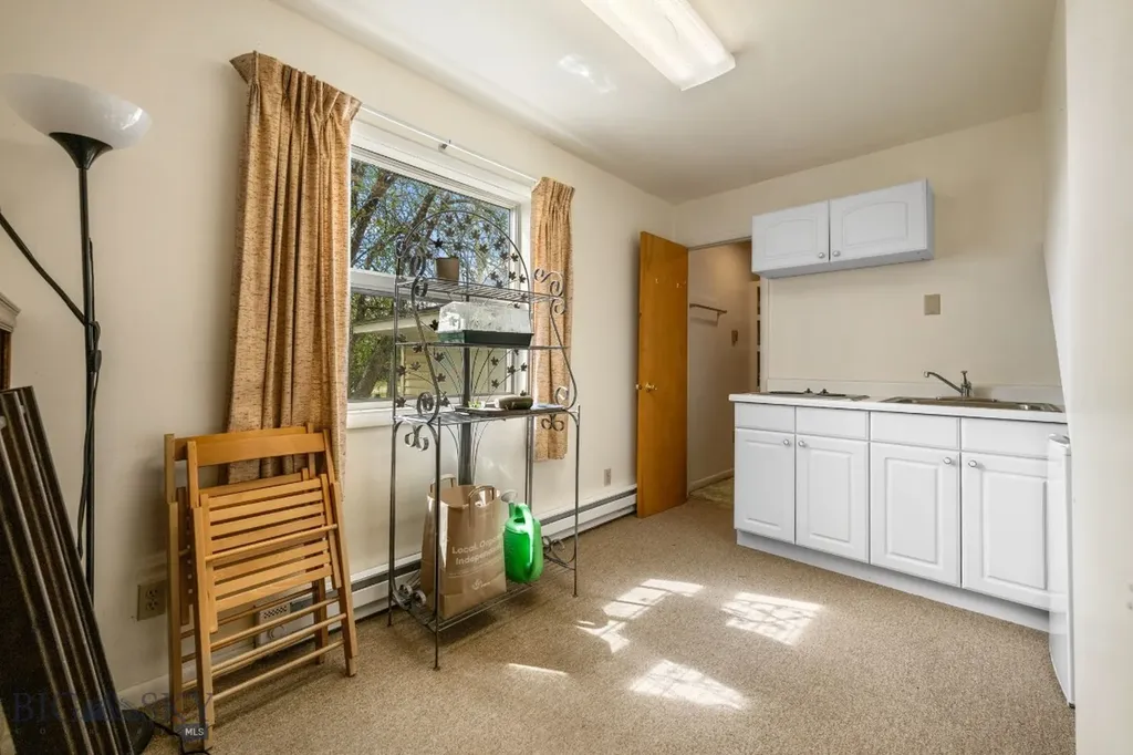 113 E Poppleton Street Sheridan MT 59749