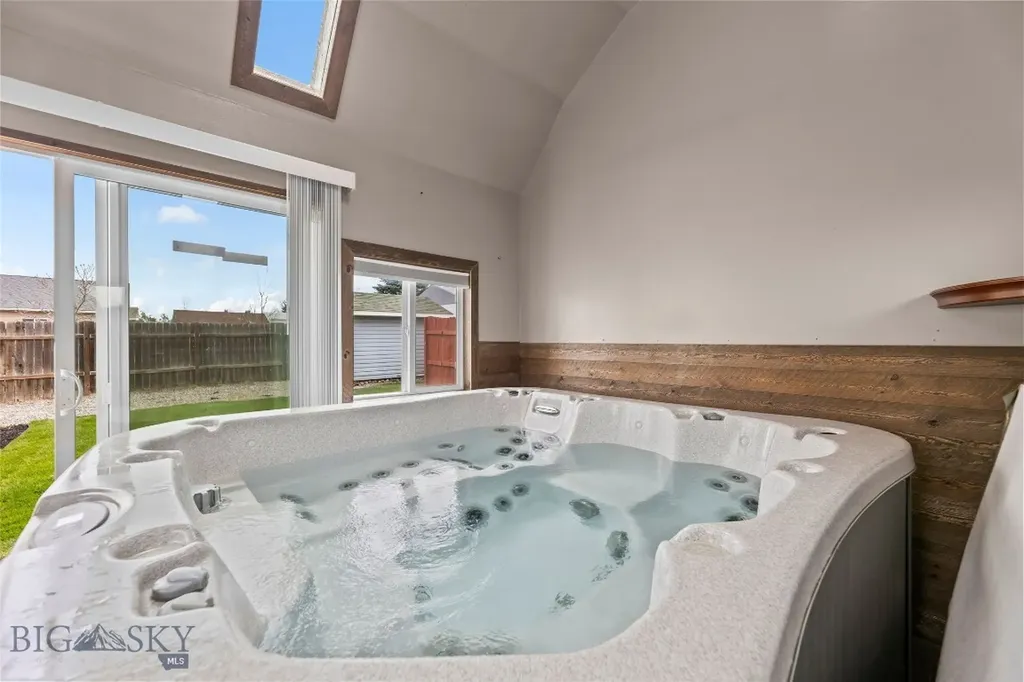 72 W Magnolia Drive Belgrade MT 59714