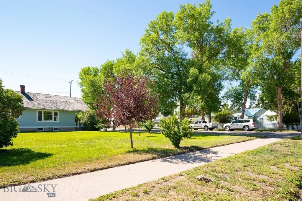 323 E Morse Street Dillon MT 59725
