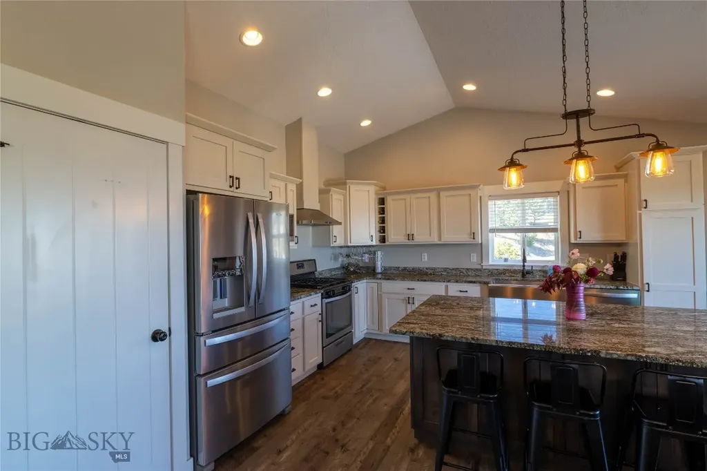 10 Ridgeview Drive Clancy MT 59634