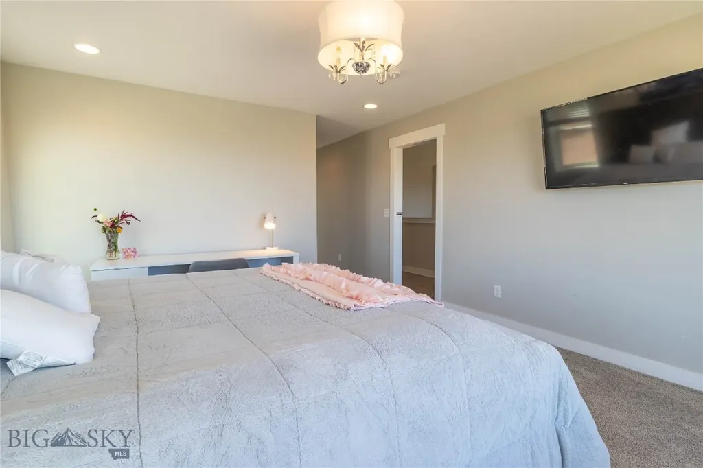 10 Ridgeview Drive Clancy MT 59634