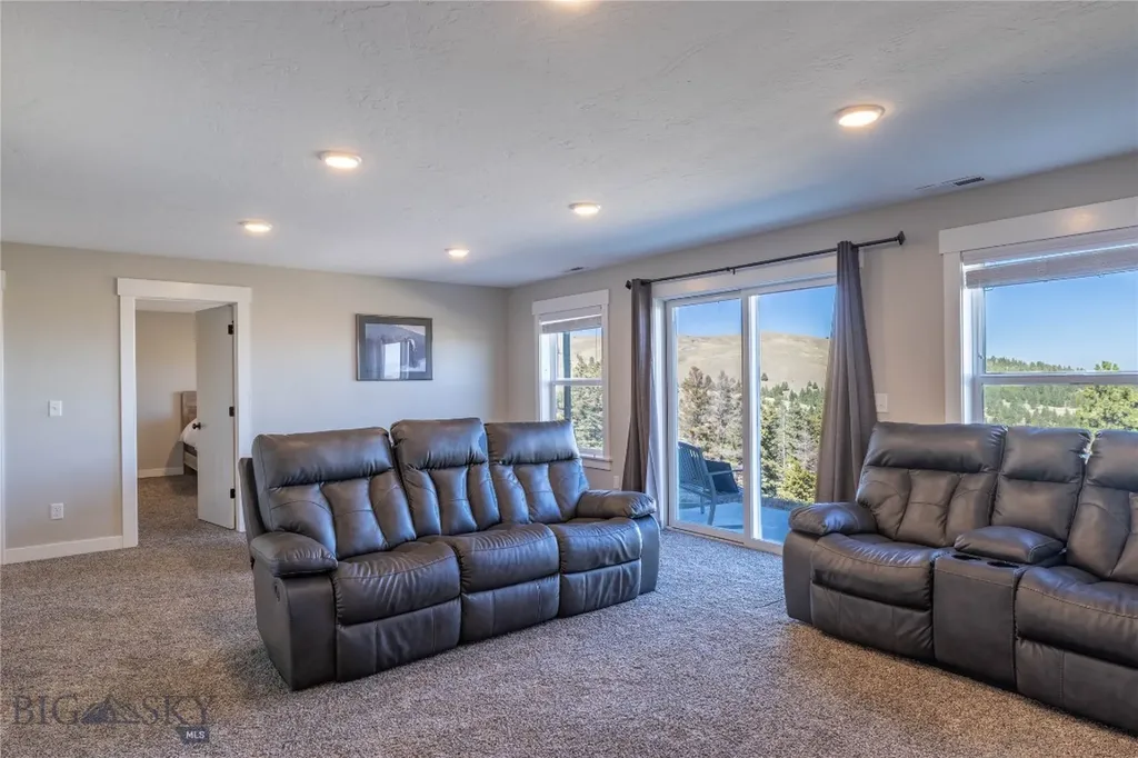 10 Ridgeview Drive Clancy MT 59634
