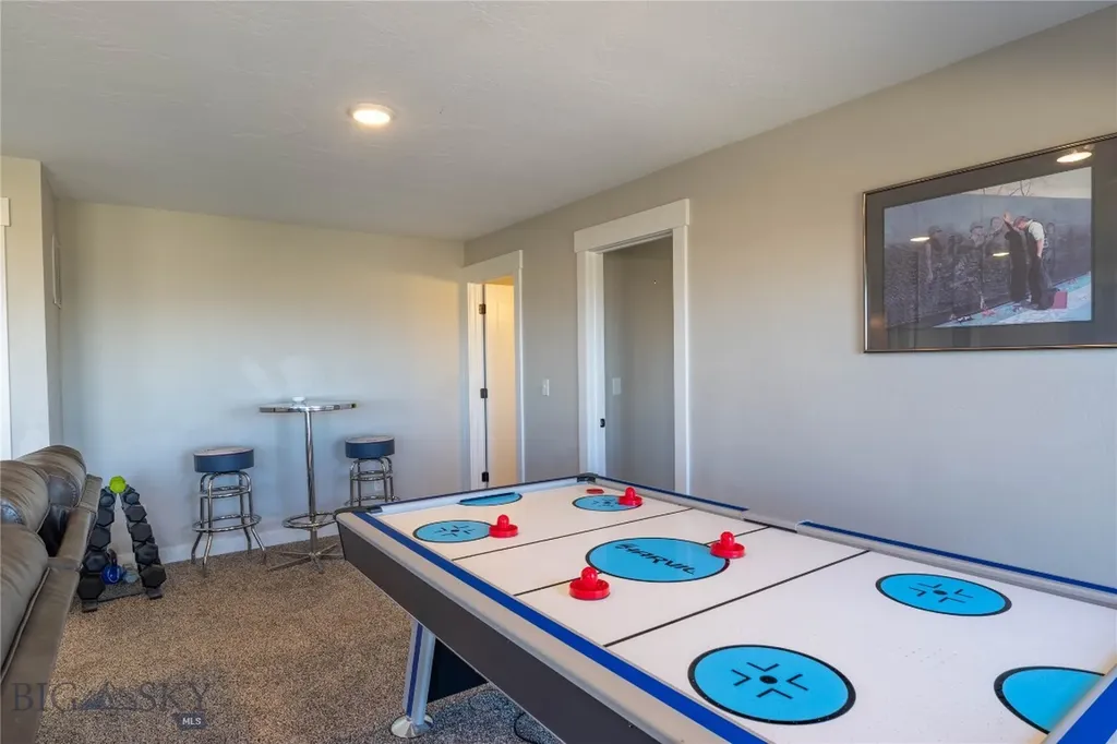 10 Ridgeview Drive Clancy MT 59634