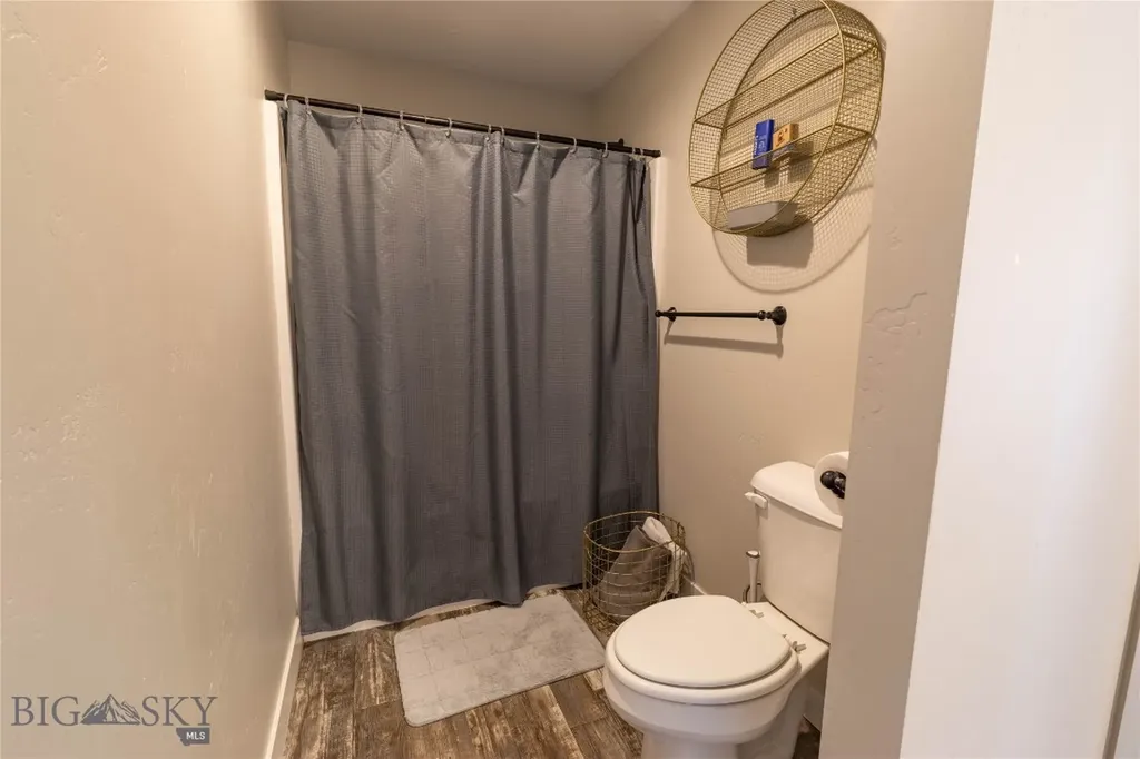 10 Ridgeview Drive Clancy MT 59634