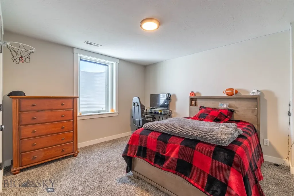 10 Ridgeview Drive Clancy MT 59634