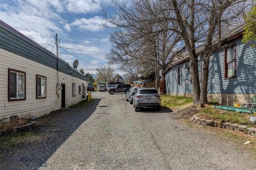 332 S Main Street Livingston MT 59047