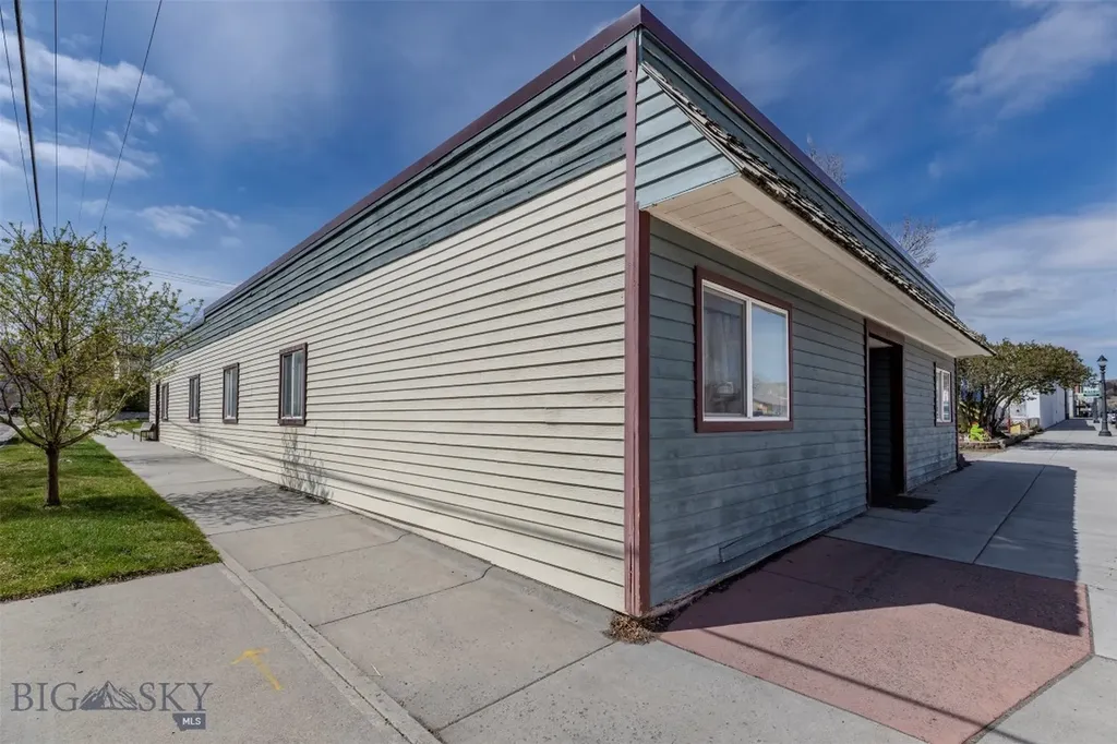 332 S Main Street Livingston MT 59047