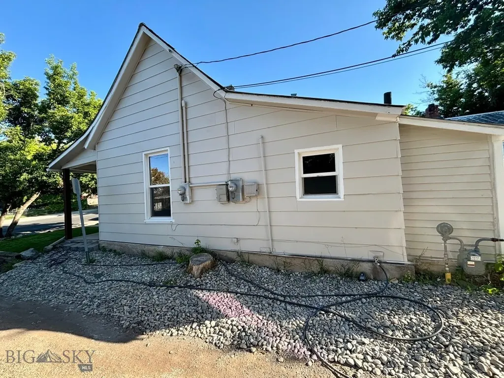 14 & 141/2 S Rodney Street Helena MT 59601