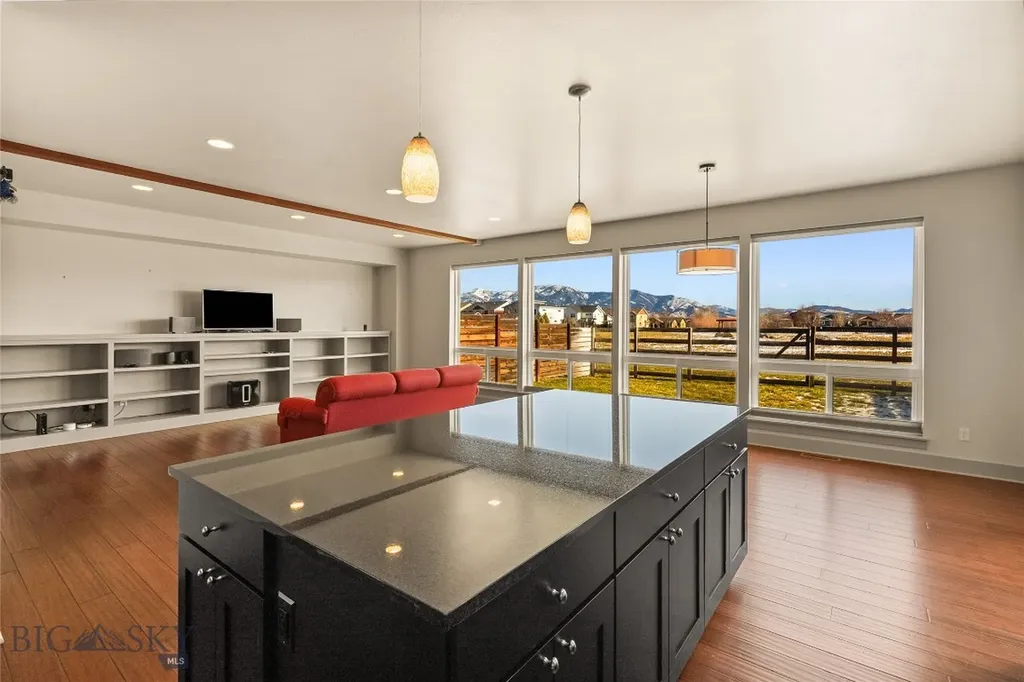 876 Rosa Way Bozeman MT 59718